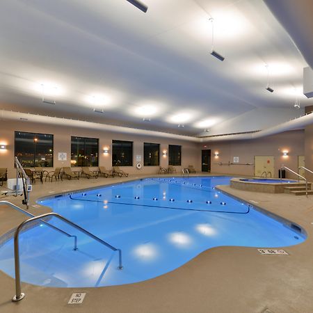 Holiday Inn Express Breezewood By Ihg Ngoại thất bức ảnh