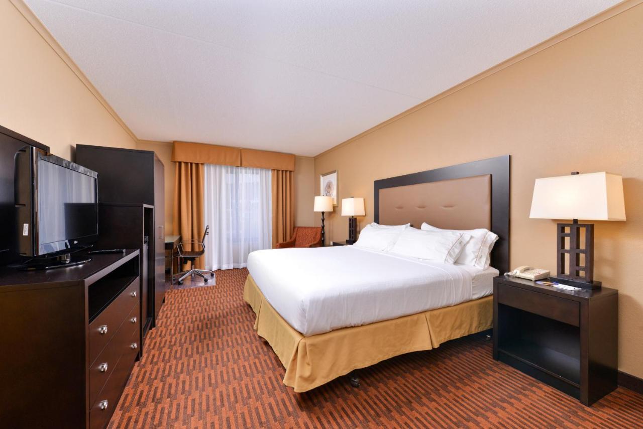 Holiday Inn Express Breezewood By Ihg Ngoại thất bức ảnh