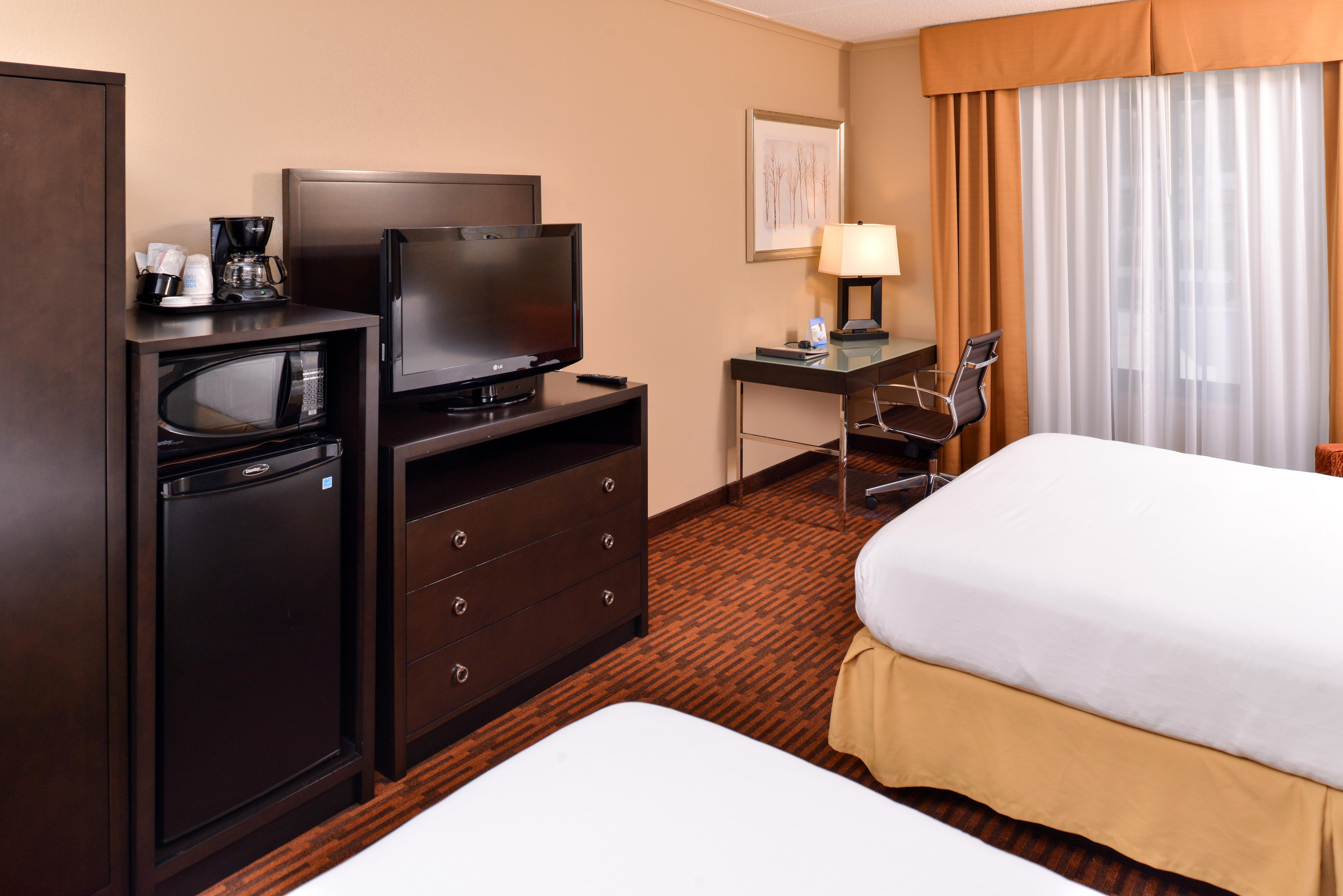 Holiday Inn Express Breezewood By Ihg Ngoại thất bức ảnh