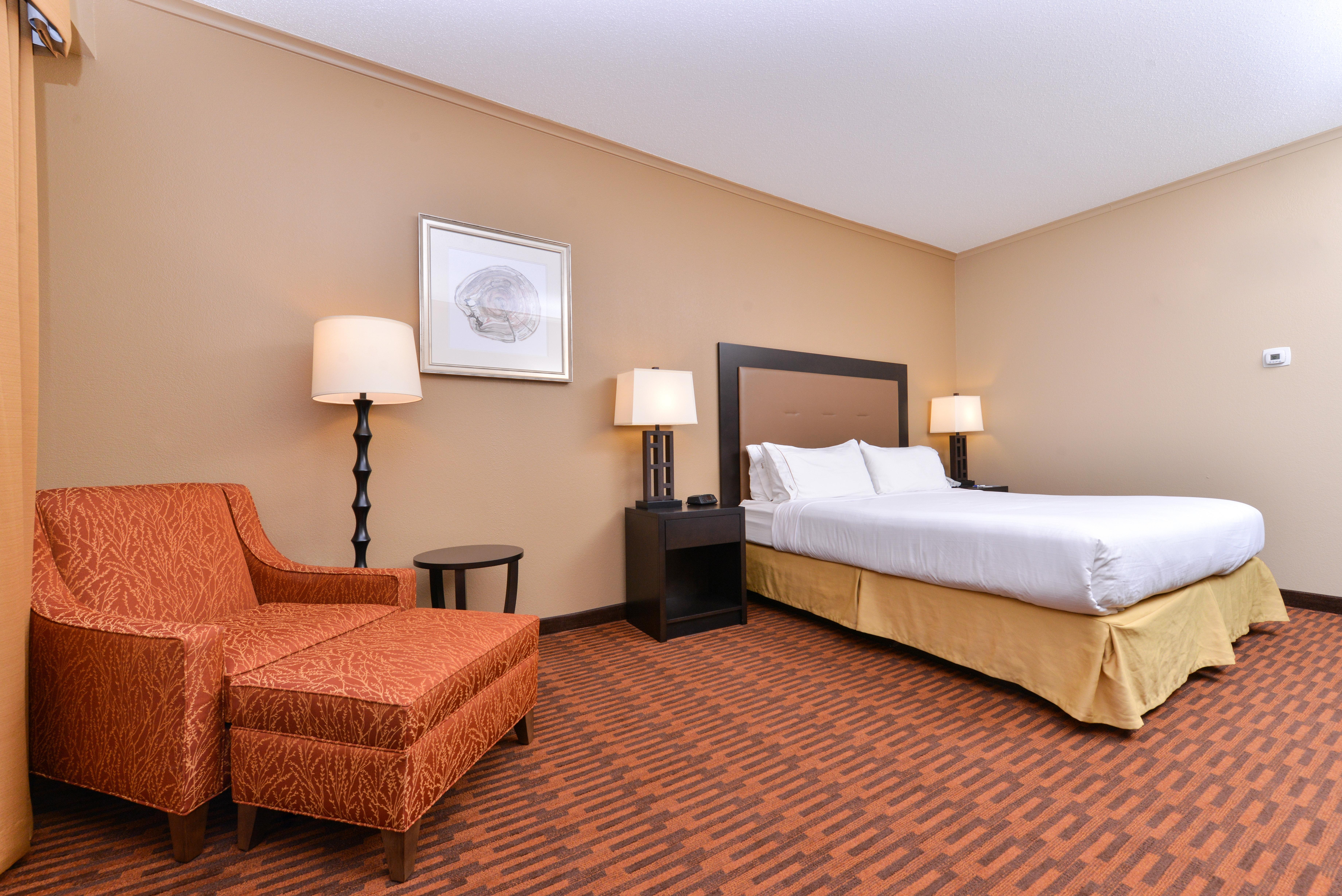 Holiday Inn Express Breezewood By Ihg Ngoại thất bức ảnh