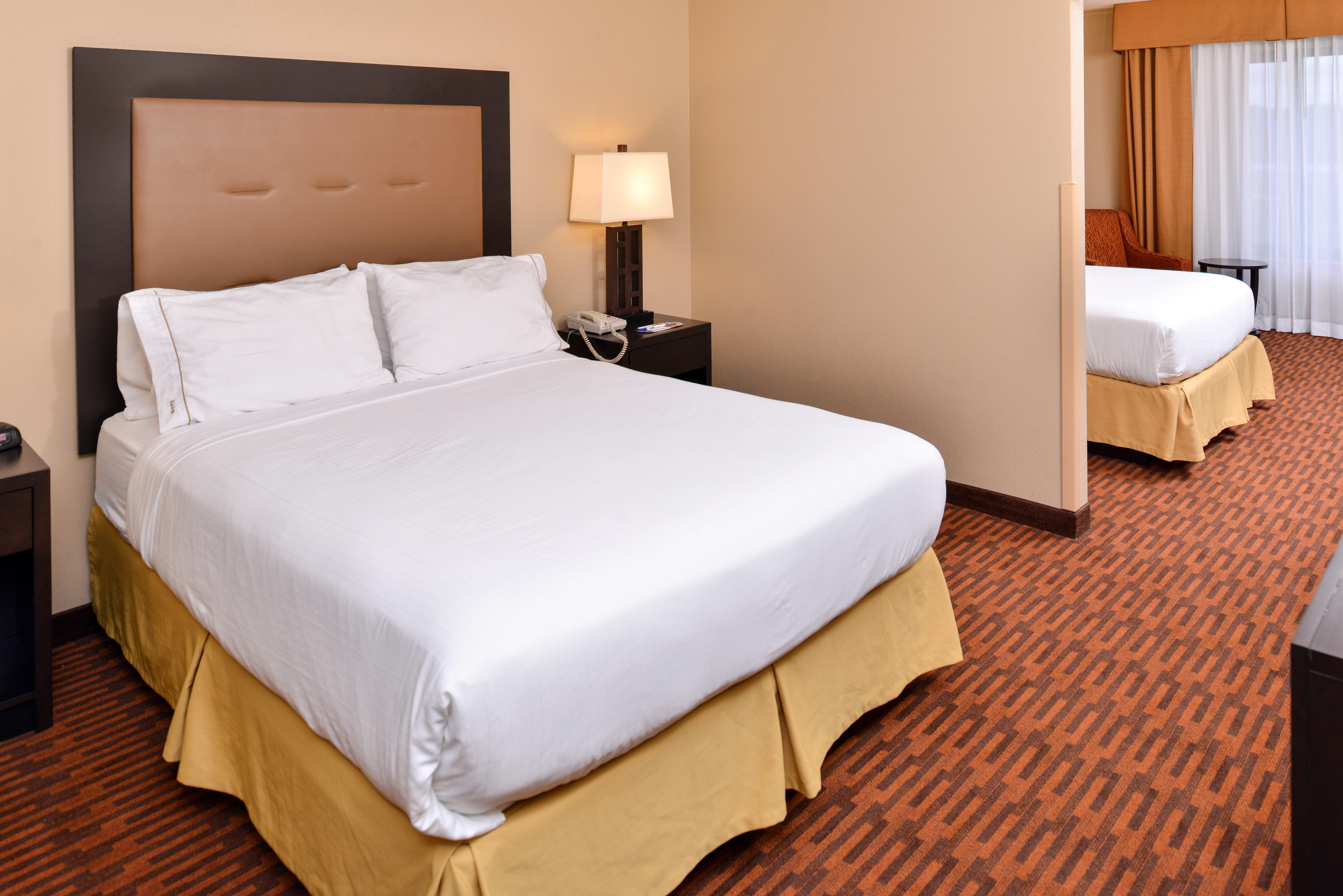 Holiday Inn Express Breezewood By Ihg Ngoại thất bức ảnh