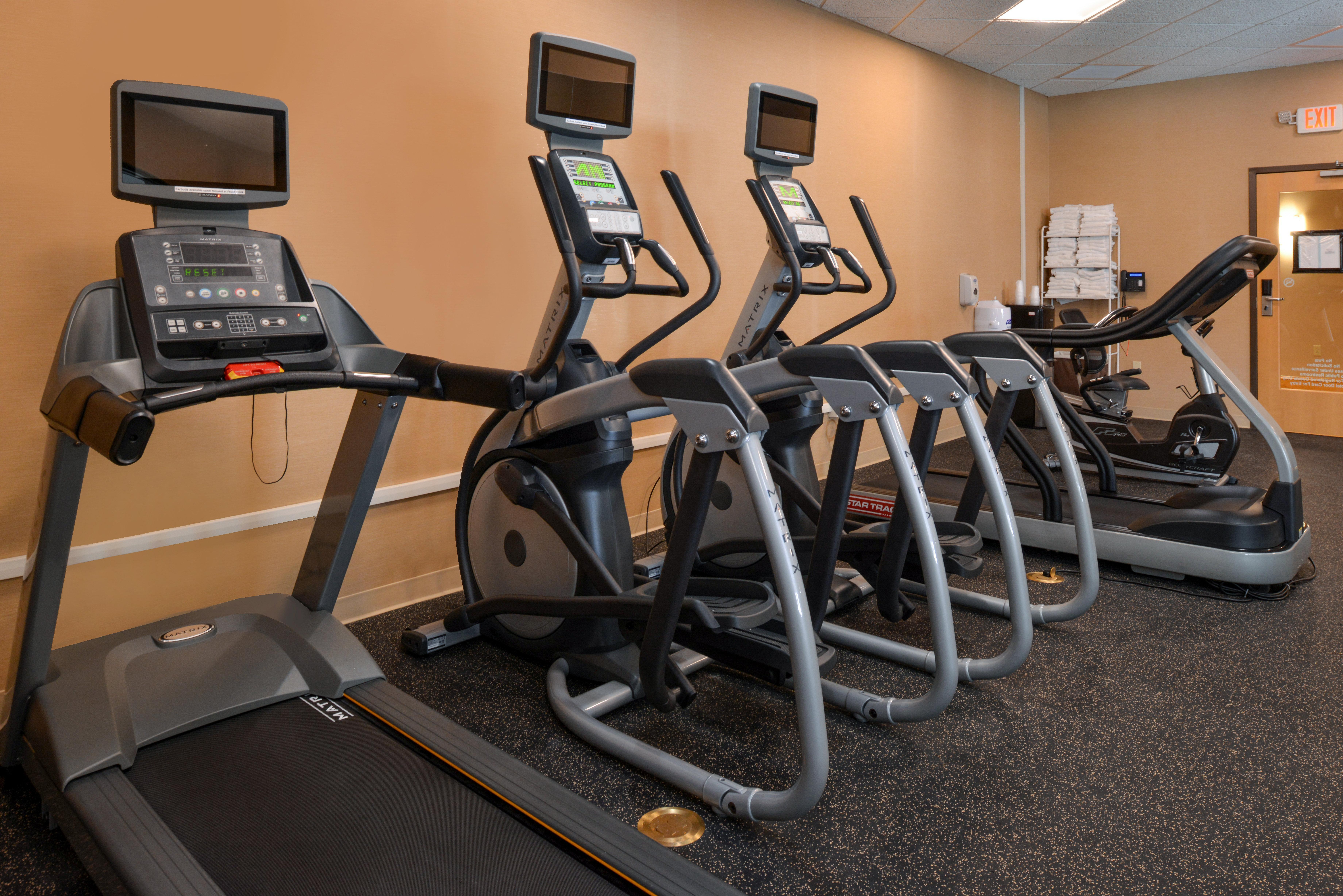 Holiday Inn Express Breezewood By Ihg Ngoại thất bức ảnh