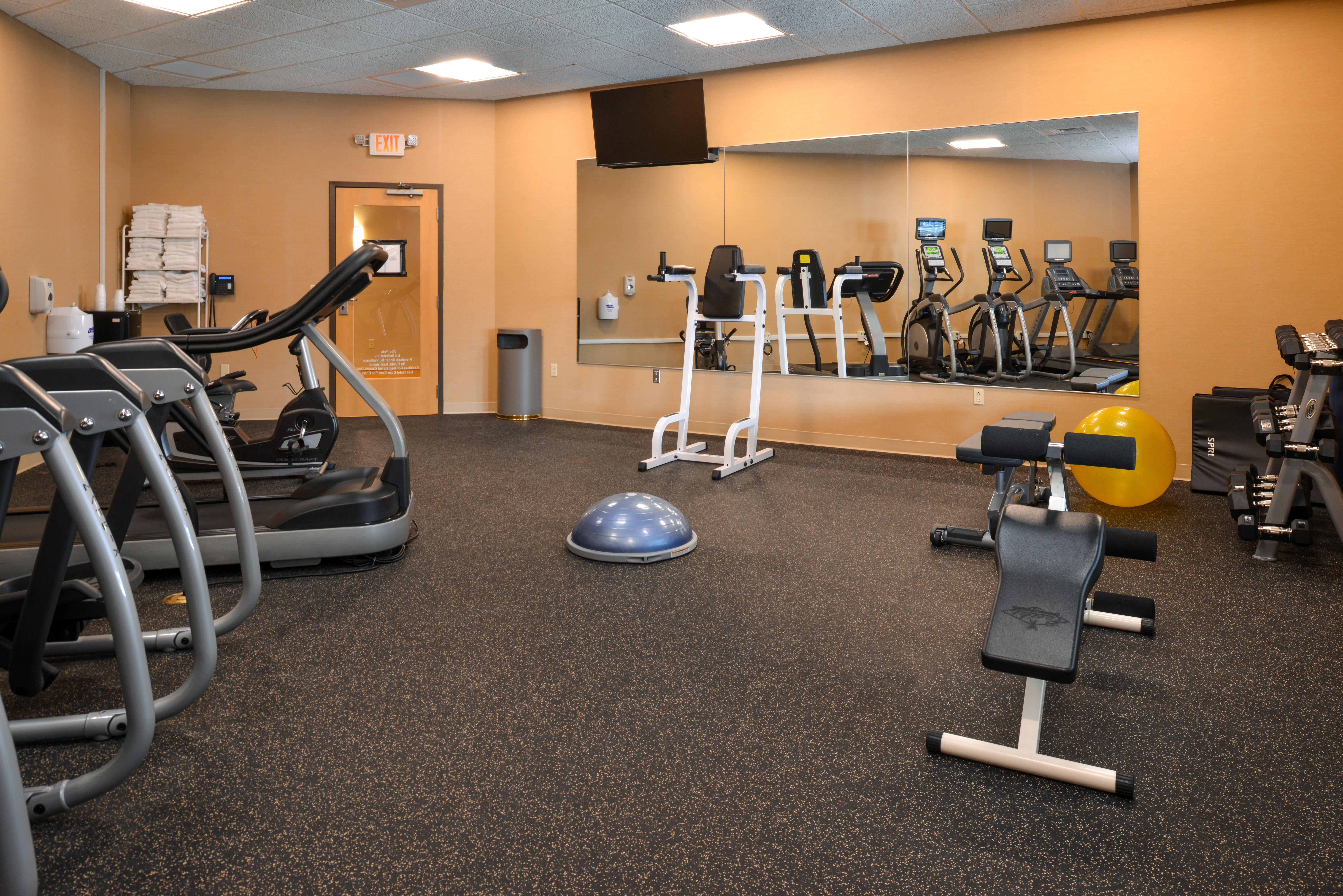 Holiday Inn Express Breezewood By Ihg Ngoại thất bức ảnh
